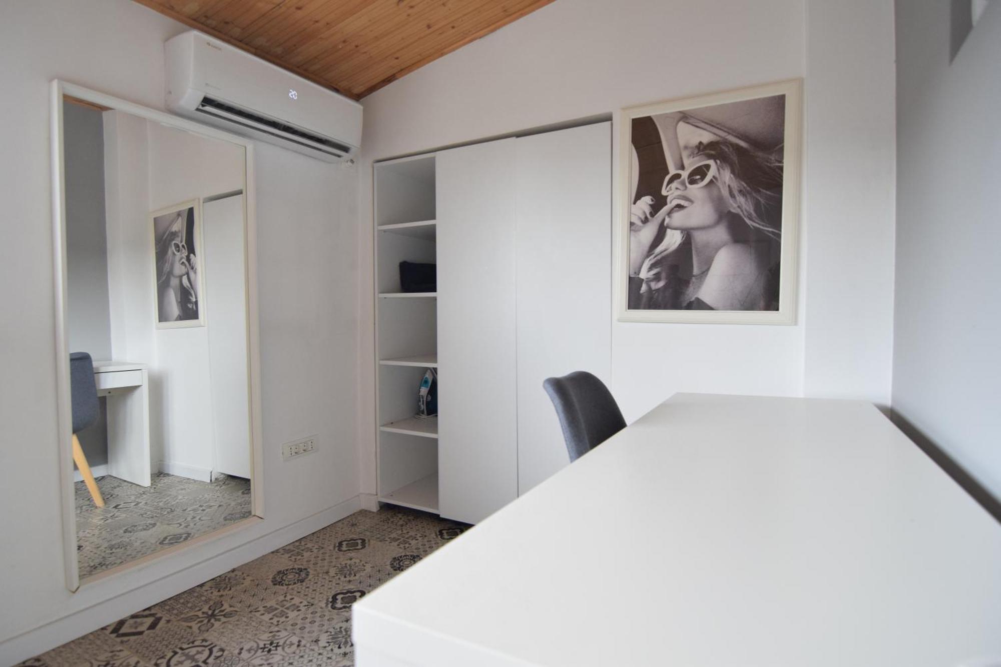 Studio In The Old City Bucureşti Exterior foto